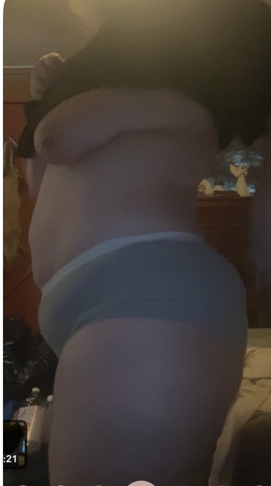 MakePurSwole's tweet photo. 😇🙋🏼‍♀️ #nsfw #nsfwtwtًً #mombod #milf #mommy #lesbian #bicurious #needy #mofreaks #nipplekink #titplay https://t.co/uIKQkGiyRH