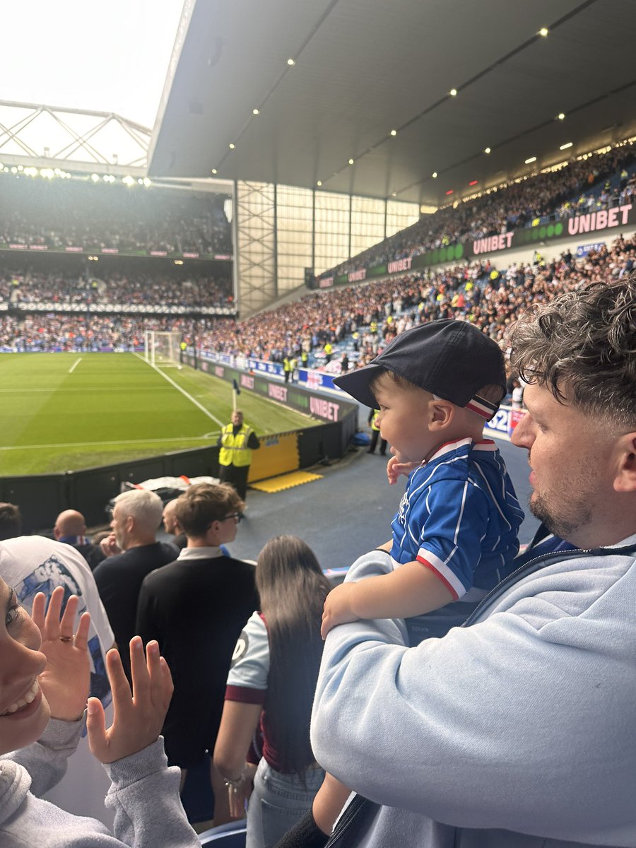 EmmaMcLean91's tweet photo. Wee man’s first game at 11 months… wee superstar loved it! 💙 https://t.co/yFj3CXqb3E