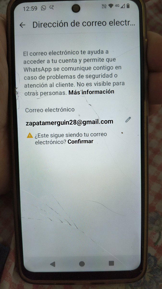 backup_galeober's tweet photo. Buenas tardes!!
Hoy le hackearon el whatsapp a mi papá por 40 minutos.. tremendo alboroto.. aqui les dejo los datos que usaban para la estafa.
Te llaman desde el celular 351 77 152 17 diciendo que son de la compañia celular..
Haganló famoso!! https://t.co/T7sp2tnleZ