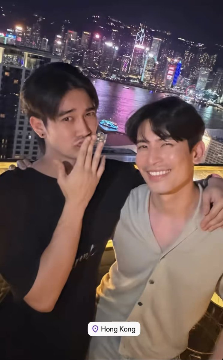 smileydue's tweet photo. เรียน พี่เทวี 💌

เมืองไทยเป็นอย่างไรบ้าง

ปล. ที่นี่เดินทางสะดวกดี ใกล้กว่าวอชิงตันตั้งแยะ
— ณรัน🤭 https://t.co/Yg9s4WVKZz