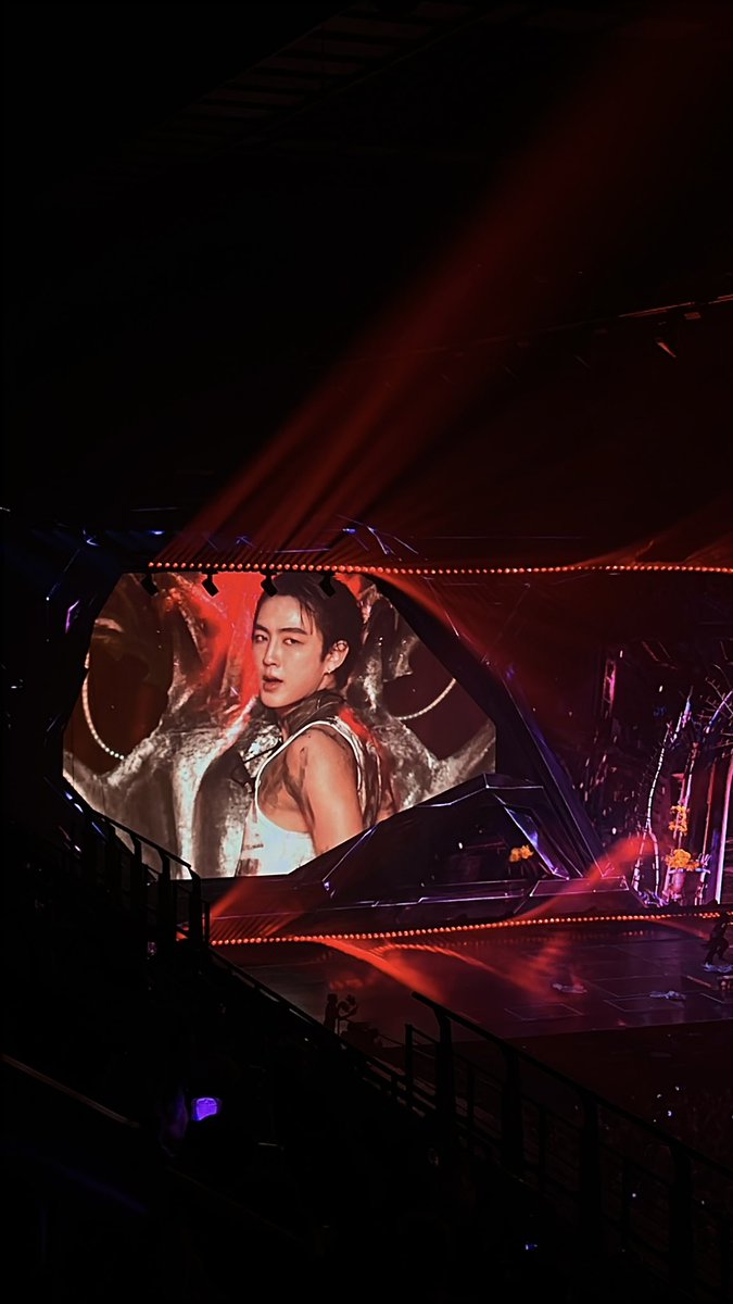 summersummer30's tweet photo. โหหหฮาร์ททท เอาสุดมากกกก ค่ดหล่อออ ค่ดเท่ สมมงเมนแดนซ์ หล่อแบบพี่ขอไหว้🙏🏻

#HEARTchuthiwat
#BUS_LIGHTASONE_D3
#BUS_LIGHTASONE https://t.co/0UmcBAgrQG