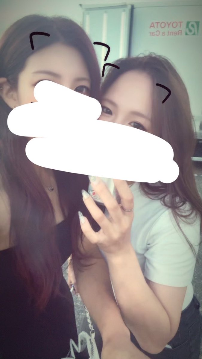 _1127ss's tweet photo. お酒飲める時間ってほんとーーーに幸せ🥹♡イケメン(息子の同級生)にも囲まれて幸せな2日間やった🎶🎶 https://t.co/xxX1boRdTN