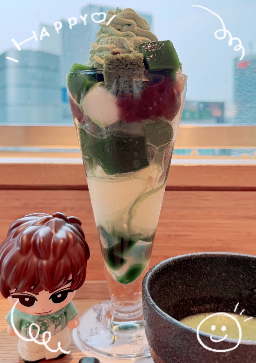asarin0509's tweet photo. イベ前に食べた抹茶パフェ美味しかった💚(窓の外は雷雨⛈️)

お店を出たら長蛇の列過ぎて💦
タイミング合わなかったら時間的に食べられなかった🥹 https://t.co/Nf8Wq7umeh