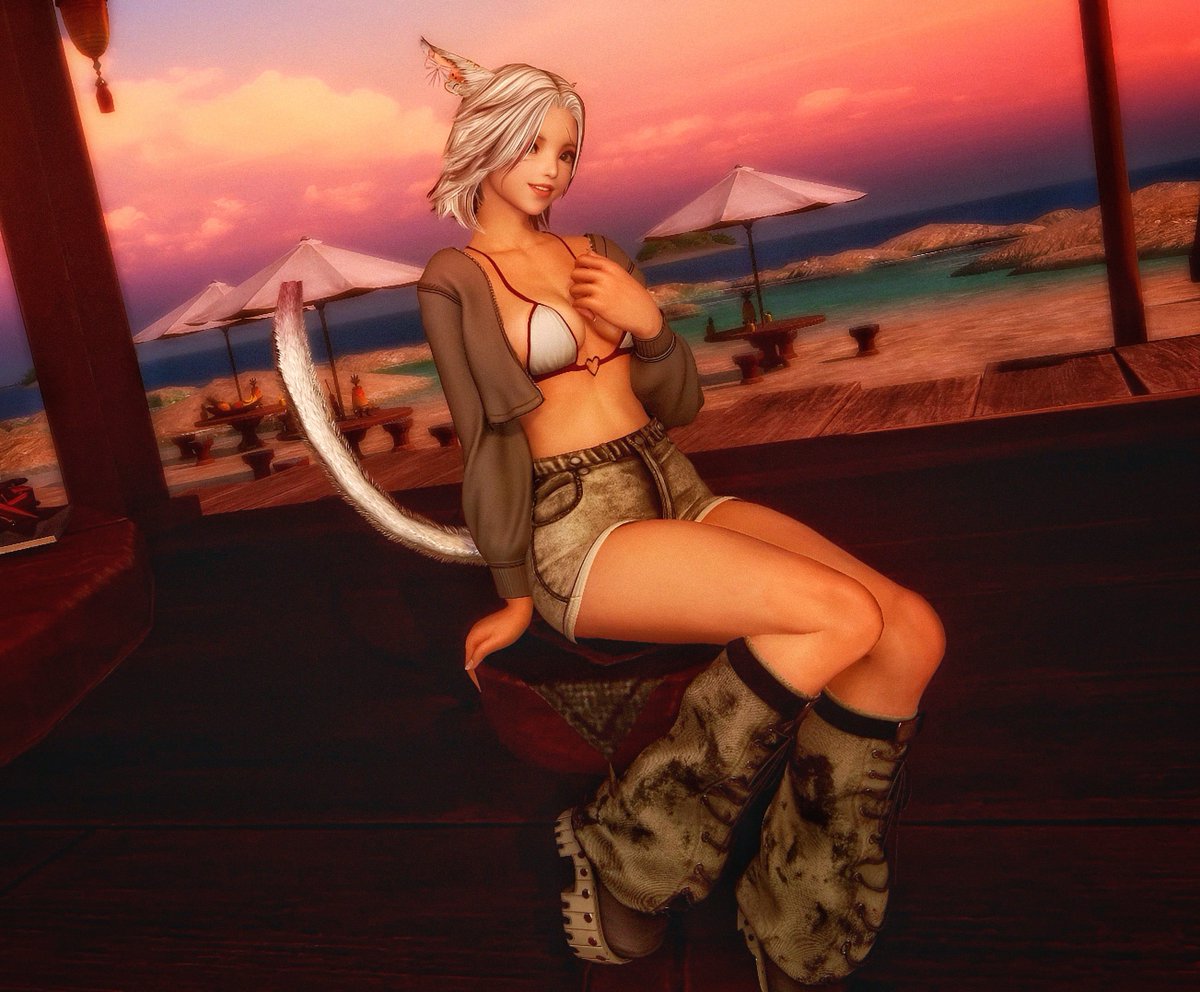 JainyKagari's tweet photo. Nothing better than sitting here watching the evening go by after a long beach day 🌅🌊

#FFXIV  || #GPOSERS  || #miqote https://t.co/e1t2uoUISE