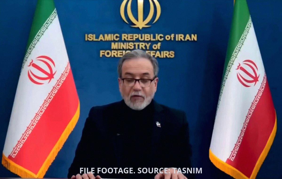 eduardov009's tweet photo. Big news: Iran says an oil tanker hit a mine in the Strait of Hormuz 🚨 It strayed off course before the explosion. Trump earlier warned any ship damage would be paid from Iran's frozen assets. This is really bad for markets... 🇺🇸🇮🇷 https://t.co/lqGwanN1E1