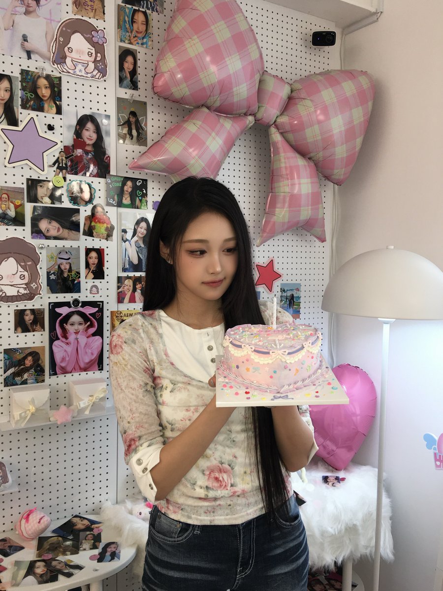 saymy_soha's tweet photo. 260727 세이마이네임 인스타그램 #소하 

[#SMNote] #HAPPY_SOHA_DAY

𝓗𝓪𝓹𝓹𝔂 𝓑𝓲𝓻𝓽𝓱𝓭𝓪𝔂 투 미♥✨🥳 https://t.co/TJyInzTSW8
