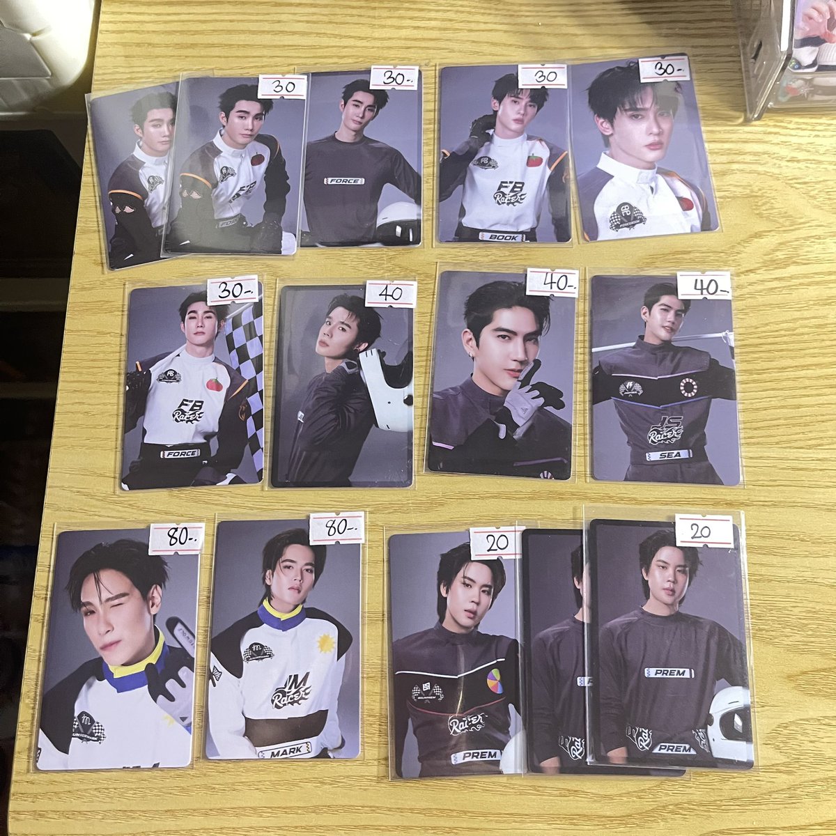 JunjaeM_02's tweet photo. พร้อมส่ง/wts💖🌟
การ์ดLOL 2026

[ราคาตามภาพ] 
📮ค่าส่ง40฿ (พื้นที่ห่างไกล/ท่องเที่ยว+30฿)

ทักแล้วห้ามยกเลิกทุกกรณี‼️
ไม่รับผ่อน/จอง/มัดจำ📌✨

สนใจdmมาได้เลยนะคะ🌟

#ตลาดนัดgmmtv #ตลาดนัดเฟิร์สข้าวตัง #ตลาดนัดเอิร์ทมิกซ์ #ตลาดนัดจุงดัง #ตลาดนัดฟอสบุ๊ค #ตลาดนัดจิมมี่ซี https://t.co/5V4j8D3Z6R