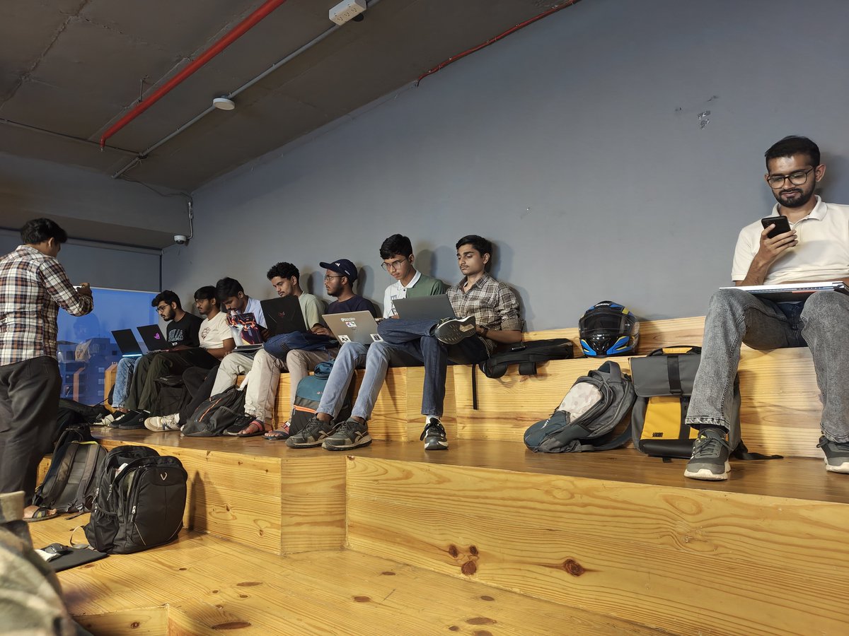 NisargPatel5563's tweet photo. Built, learned, and shipped at the @IND_stellar Build Sprint, Vadodara! 🚀

Hands-on with Soroban, great conversations, and an amazing builder community.

Thanks @saurabhnage624 for the insightful session! ⚡️

#Stellar #Soroban #BuildOnStellar https://t.co/Az8tdfu24u