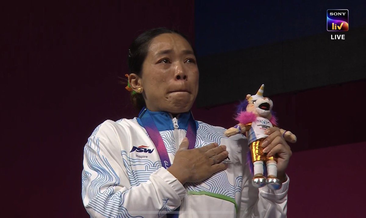 TheKhelIndia's tweet photo. All of us right now watching her! 😭🥹

- She is the face of Indian Sports! 🇮🇳 https://t.co/MHSh9Vfe1C