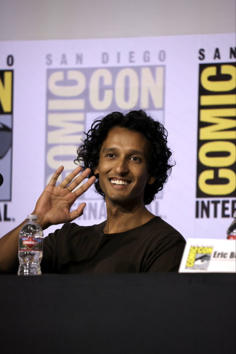 lauren_sanchez's tweet photo. Assad Zaman is all smiles in Hall H
#AssadZaman #IWTV #TheVampireLestat #TheVampireArmand #SDCC https://t.co/tX0dpedLg1