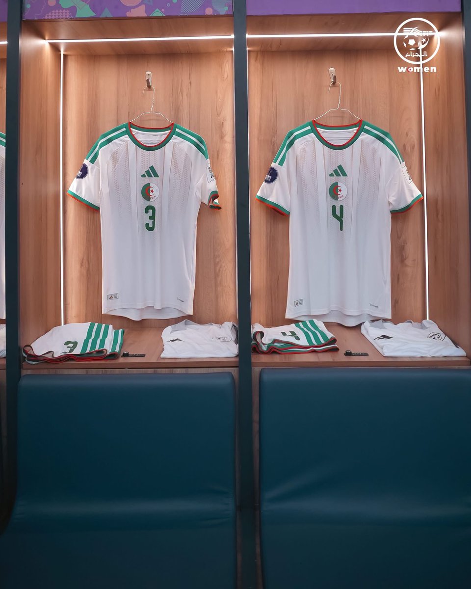 Lesvertes_dz's tweet photo. 👕🇩🇿 Le vestiaire de l’équipe nationale féminine est prêt et attend l’arrivée des joueuses !
#SENALG | #LesVertes | #123VivaLAlgérie 🇩🇿 https://t.co/vuNnHgb989