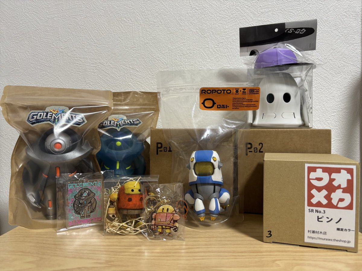 KRMB_0515's tweet photo. 今回のワンフェス戦利品！
毎日外仕事してるけど、連日の疲労と暑さに弱ってたのか何故かキツかった…。

そんな中でも全部とはいかないけど欲しかった品を大量に手に入れられて大満足！

疲れたので日を改めて少しずつ開封、見ていこう！
#WF2026S https://t.co/fHJPQXefU7