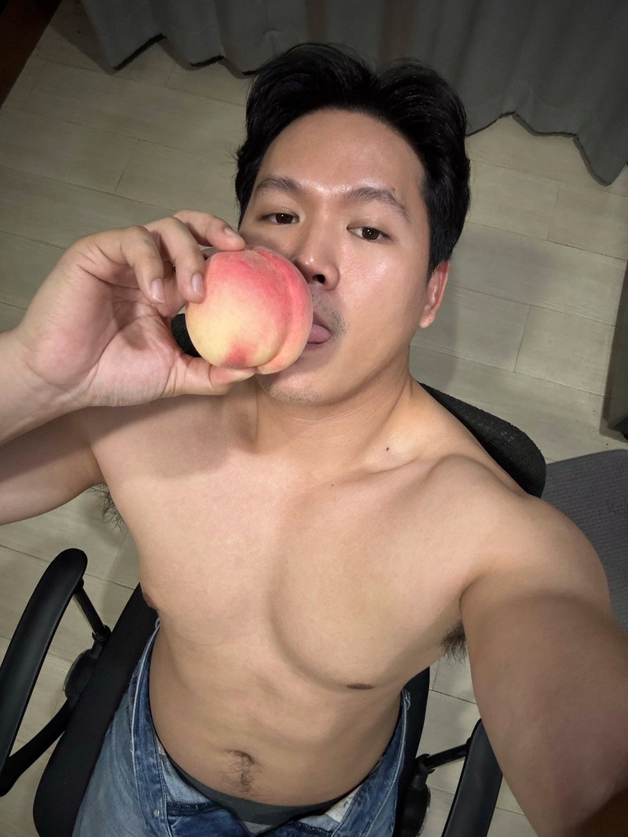 borrbigg's tweet photo. 🍑👅 https://t.co/uyWfNWLDyw
