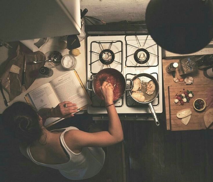 77Sayfa's tweet photo. "Çalışkanlık, bir kaçıştır; 
kişinin kendi kendini unutma isteğidir." https://t.co/BeAIdvKS2h