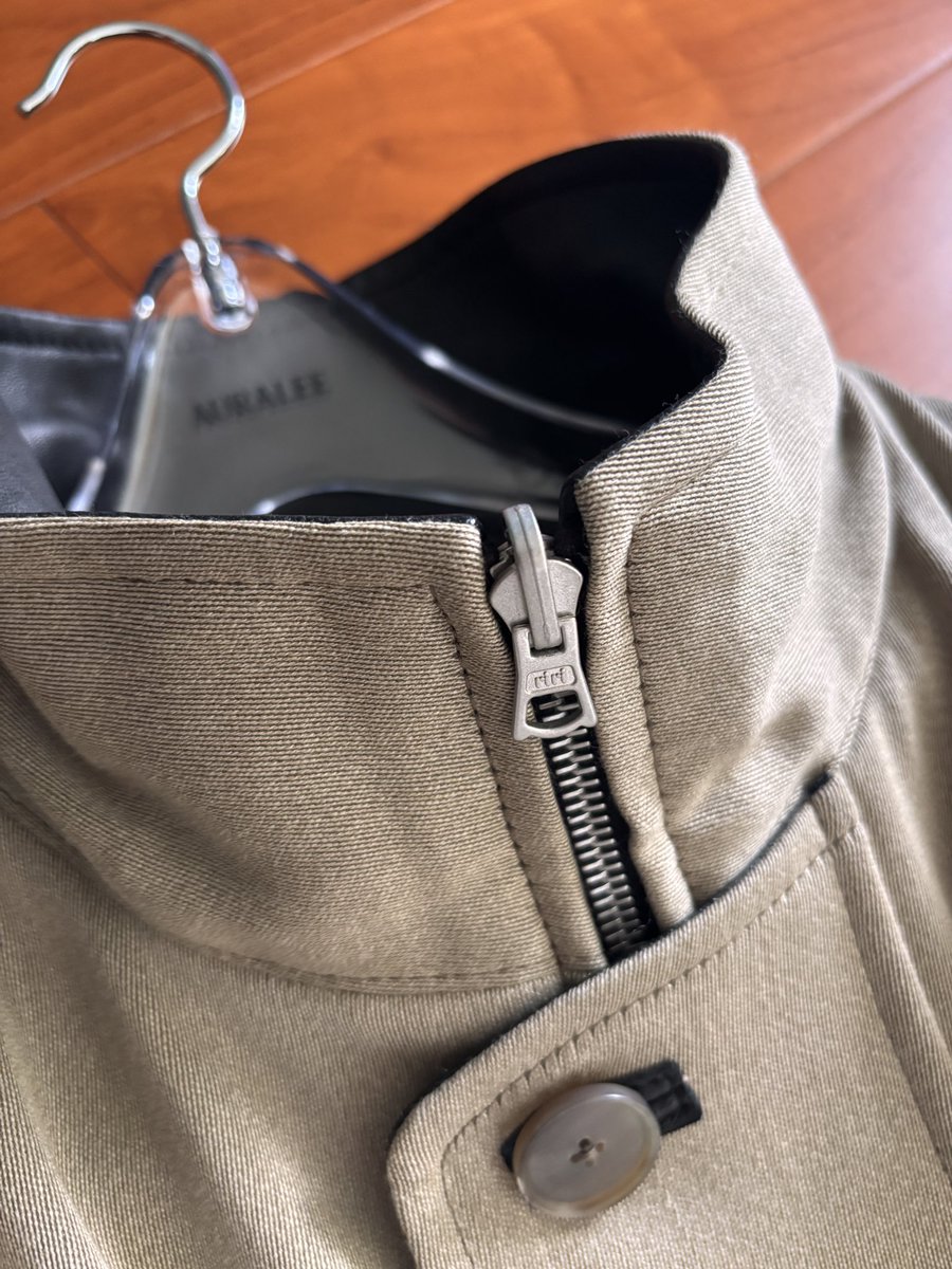tysuke666's tweet photo. AURALEE 26AW
REVERSIBLE WOOL TWISTED TWILL /
SHEEP LEATHER HALF COAT https://t.co/duxQPBNIQt