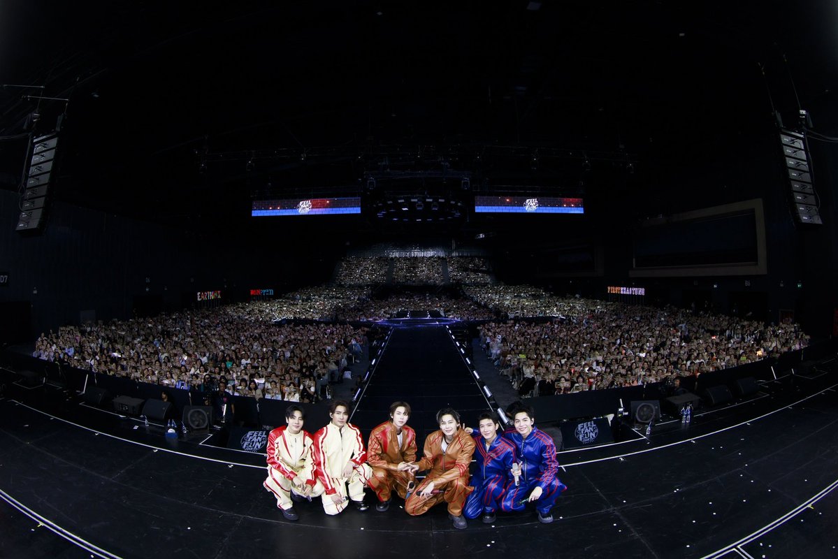 GMMTV's tweet photo. ขอบคุณที่มาร่วมปาร์ตี้กับเราทั้ง 2 วัน ใน
‘FEEL FAN FUN PARTY CONCERT’ 🎤🎸🎧🎨 นะครับ สนุกและเป็นความทรงจำที่มีค่ามากๆ เลย
วันนี้เดินทางกลับบ้านปลอดภัยและฝันดีนะครับ
#FFFPartyConcert2026D2

Thank you so much for joining us for both days of
‘FEEL FAN FUN PARTY CONCERT’ 🎤🎸🎧🎨. It was such a blast, and such a precious memory.
Safe travels home, and good night!

#FFFPartyConcert2026
#GMMTV

@Earth_Pirapat @wixxiws @Firstkpp @myktnw @bb0un @Prem_space