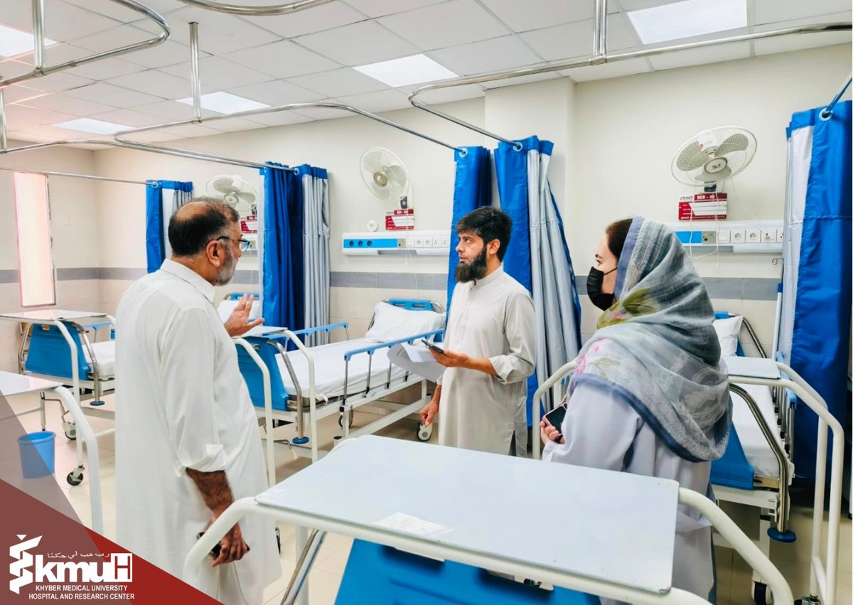kmu_hrc's tweet photo. Inspection team of sehat card program visited KMUH.During this visit HD Dr.Shaista Khan and MD Dr.Wazir Muhammad briefed the team regarding Hospital services and gave detailed visit of the facility. https://t.co/VHI0kzEwm0