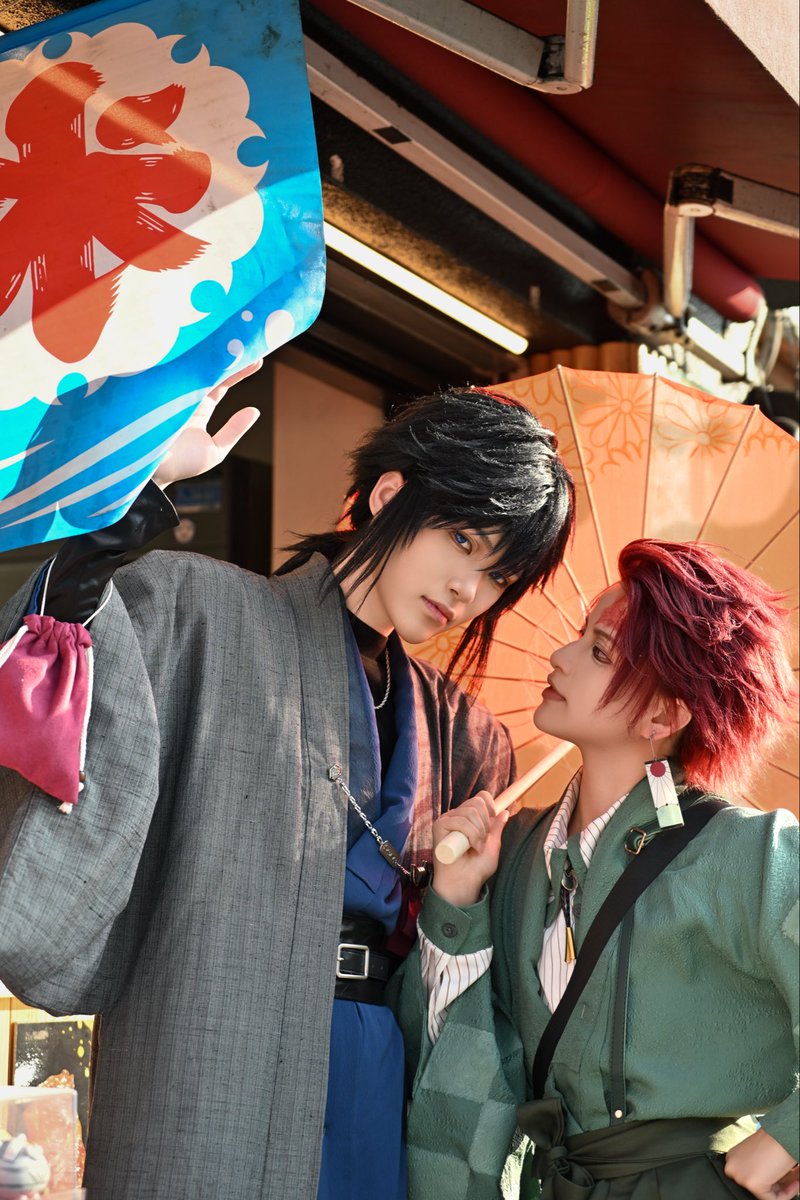 02xxf's tweet photo. Cosplay：鬼滅の刃

冨岡義勇：苦毒 （RED）
竈門炭治郎：豆总（RED） https://t.co/jeTvE4XgfR