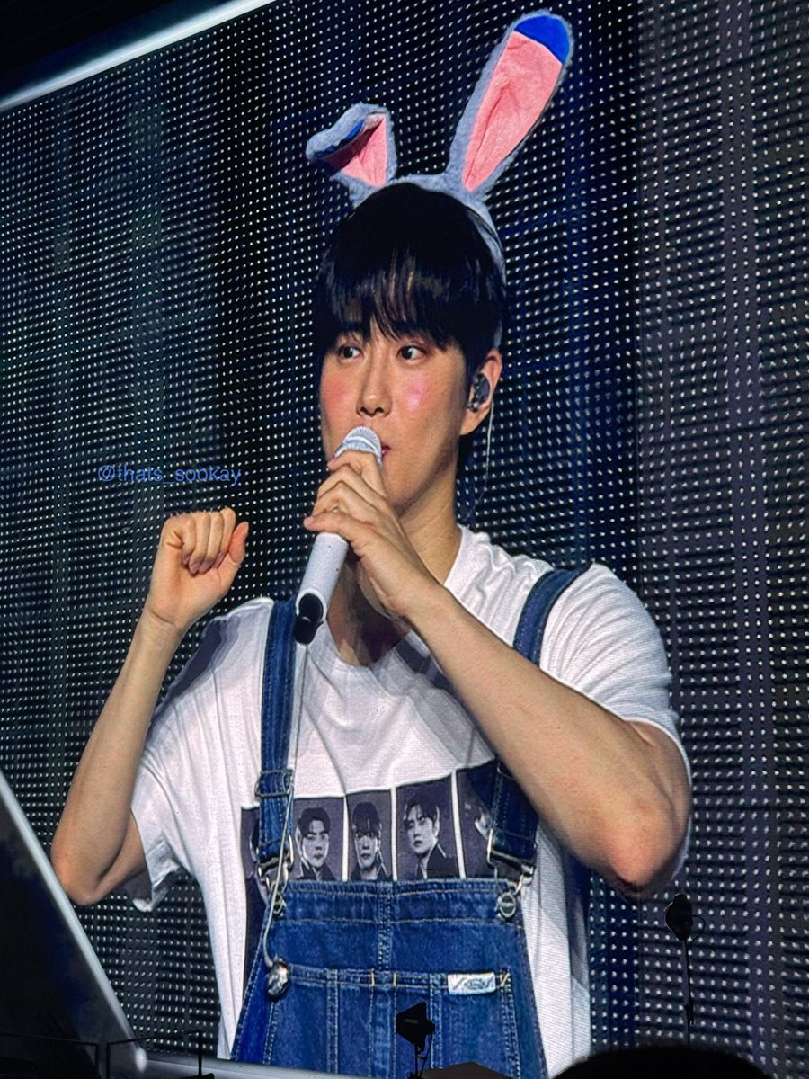 thats_sookay's tweet photo. Pt 2 of their cute outfit

#EXhOrizon #EXhOrizon_in_Singapore #EXhOrizoninSG @weareoneEXO #EXO https://t.co/JCoDXU7BYR