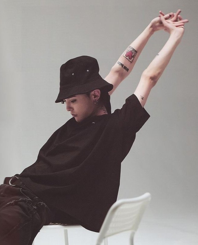 GdgdH15's tweet photo. @GDRAGON__xxx 

何時でもいい
来てくれればすぐに会いに行くから https://t.co/7q2fgKZQ7P