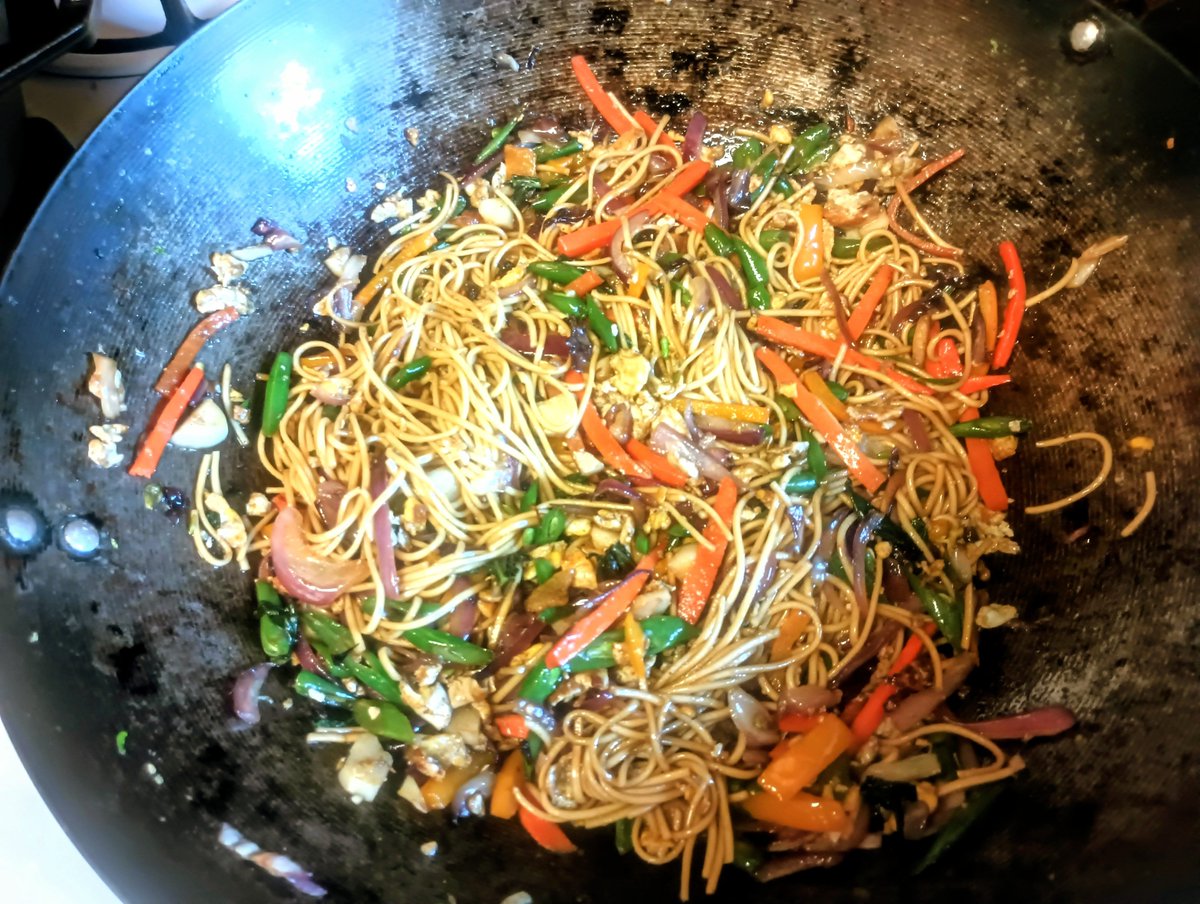gauravsabnis's tweet photo. After 30+ years of regularly cooking vegetable &amp; egg noodles, I have gotten really good at it. It's really more about temperature and texture rather than the sauces or spices honestly. The right doneness for veggies &amp; noodles so they all shine individually and together! 😋 https://t.co/Ty7FRcqXMU