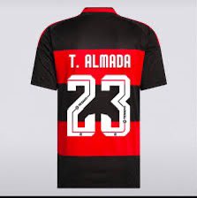 MarcoMampreso's tweet photo. A fine maggio l’anticipazione in esclusiva; ora, a fine luglio, la conferma: la maglia numero 23 #rubronegra del #Mengao è pronta.
Il sogno di #Jardim è ora realtà: #ThiagoAlmada sarà un nuovo giocatore del #Flamengo https://t.co/8DiAHl5QJA