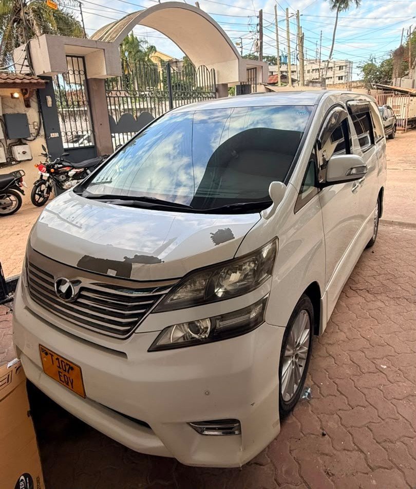 Eng_Matarra's tweet photo. LETA #TZS 24M
TOYOTA VELFIRE #EQY 🔥🔥
NIKO NAYO MJINI
CALL/WHATSAPP-0719542184 https://t.co/rax8QkeS15