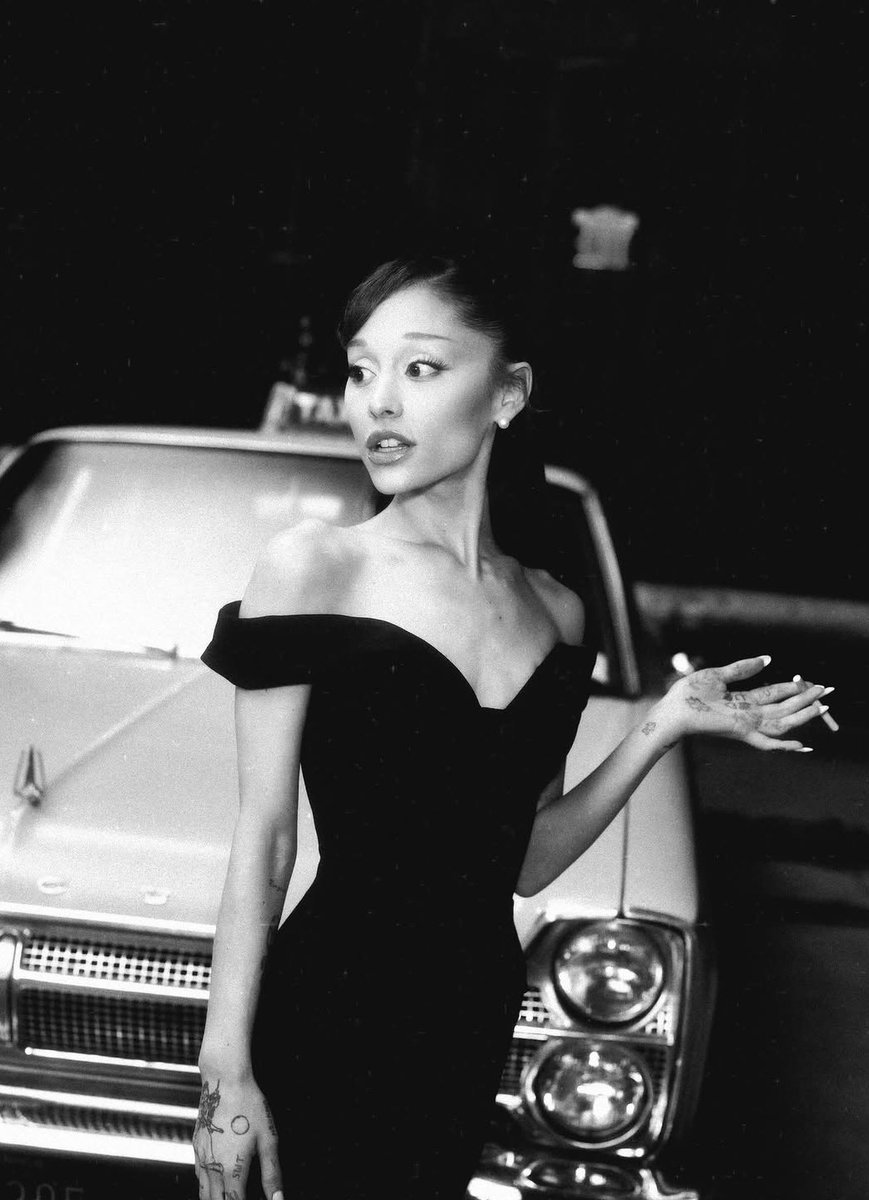 eternally_ps's tweet photo. OMG this diva https://t.co/qlm2yVswR5