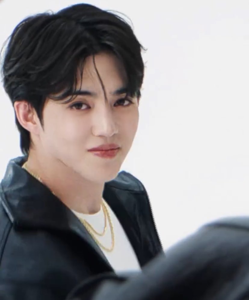 aboutscoups's tweet photo. scoups so handsome 🖤 #에스쿱스 https://t.co/OoFUx4Io8X