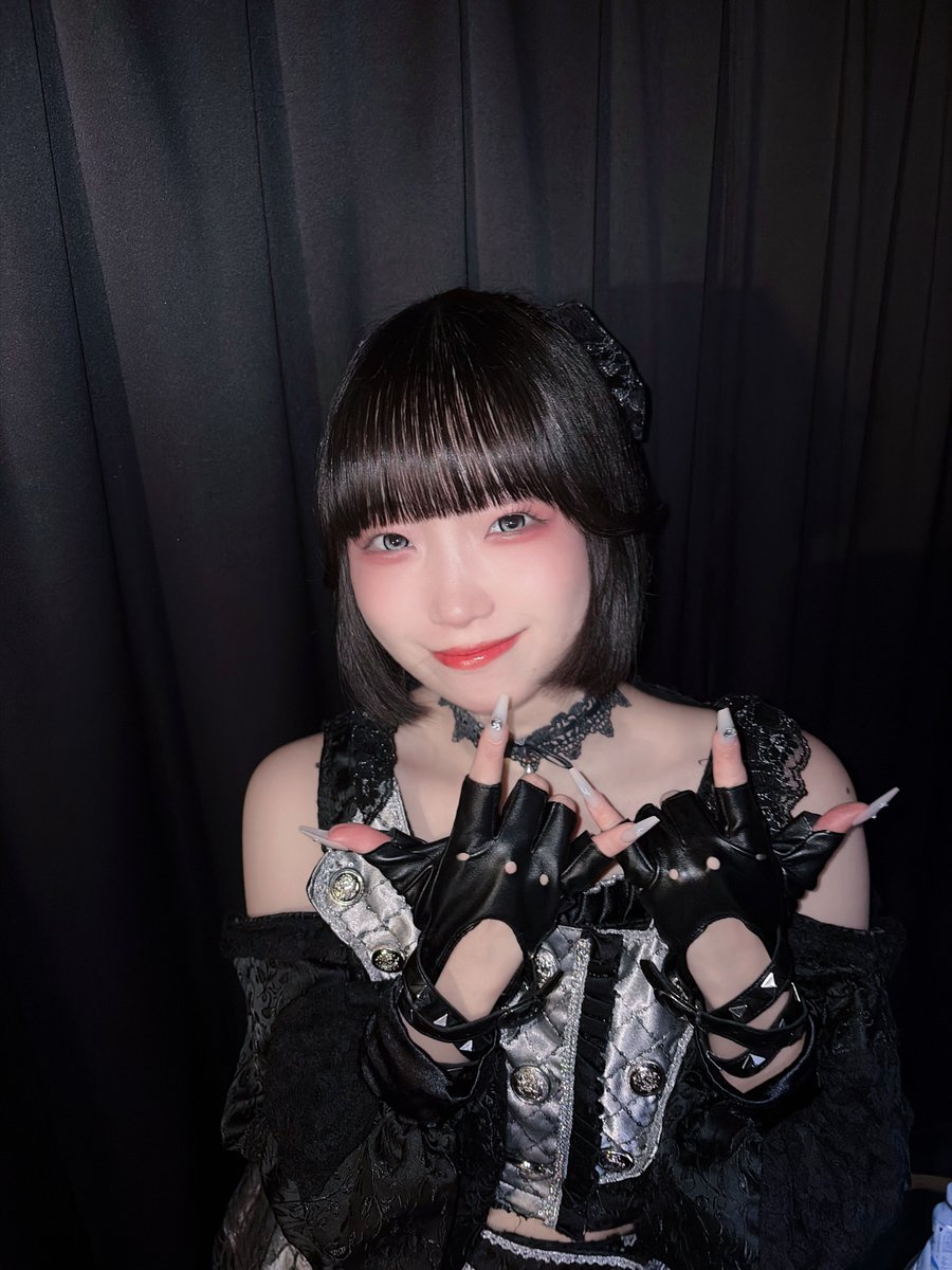 yosei_yummy's tweet photo. ︎✦︎『しろもんといっしょ～夏だ！ライブだ！大集合SP！～』さん📍渋谷VIDENT
︎✦︎『NEW SKYZ IDOL PARTY』さん📍 TwinBoxAKIHABARA
出演させていただきありがとうございました！！💐
ゼノシンフォニーラスト公演、やりきりました！！！今日来れなかった方も、来てくれた方も応援してくれた全てのみんなみんなだーーい好きです！！本当にありがとうございました！！