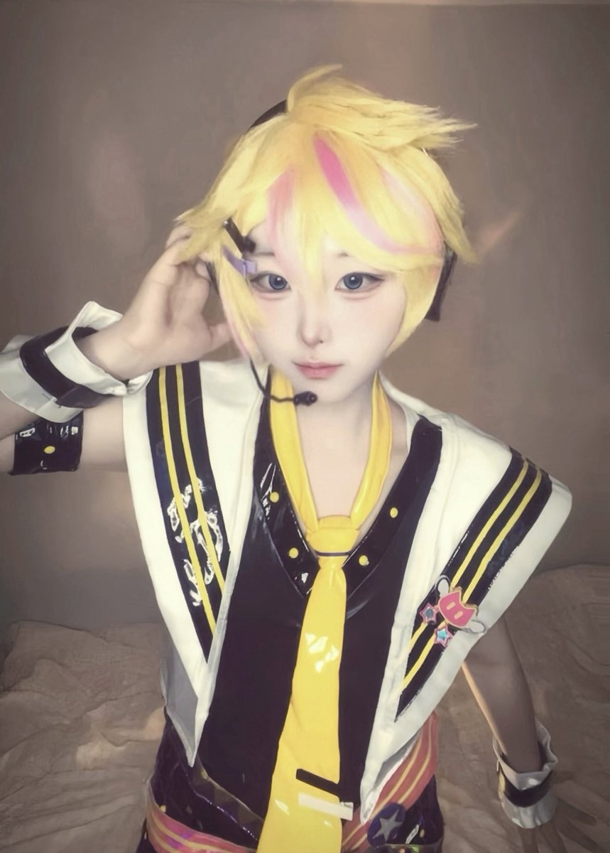 유현 tweet media