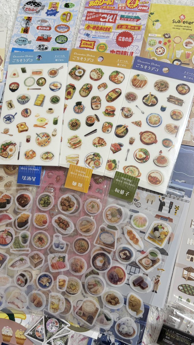 akg_ars's tweet photo. 京都楽しかった！ノベルティも最高
相変わらず食べ物系買いがち😮‍💨
#文具女子博購入品 https://t.co/zThvu11c0a