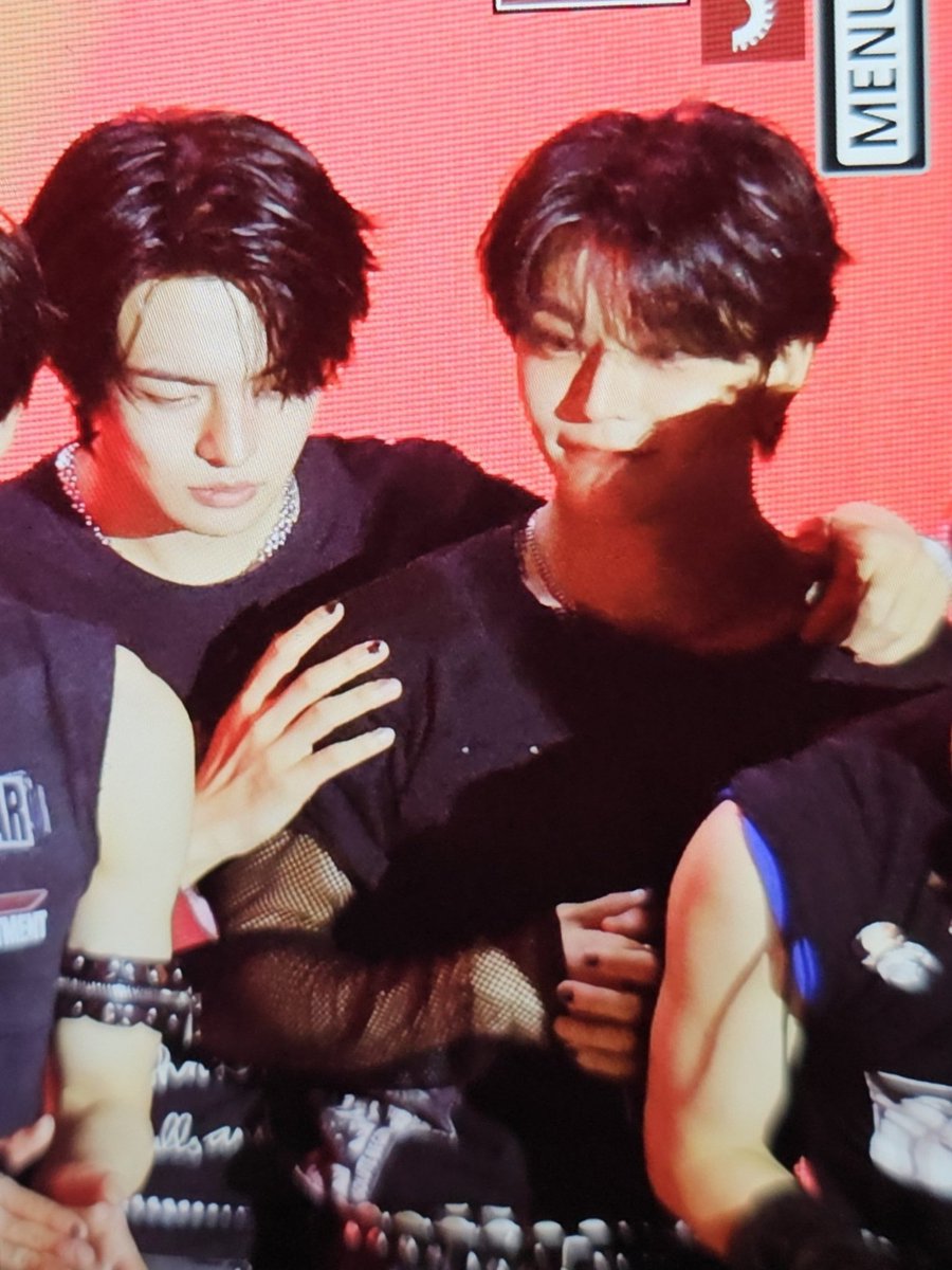 ll_00ll0's tweet photo. 좋다 https://t.co/taMBmN1K7W