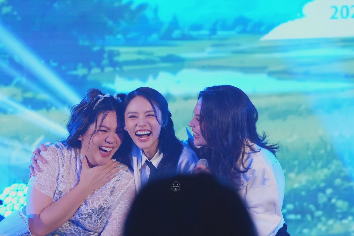 Charlene12451's tweet photo. Such a fun fan meeting and lovely performances. So happy to see you all in Kaohsiung! 🤍

#LMSY2026FANMEETINGINKaohsiung
#LMSY #ลูกหมีซอนญ่า 
#lmlookmhee #sonyasarann https://t.co/Xac17BgBbx