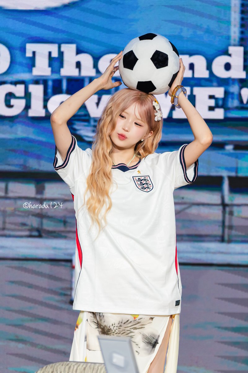 harada9_29's tweet photo. 260726 fromis_9 JumpUp fan sign

⚽️🏴󠁧󠁢󠁥󠁮󠁧󠁿

#fromis_9 #프로미스나인
#송하영 #하영
#SONGHAYOUNG https://t.co/Se23AxIIRO
