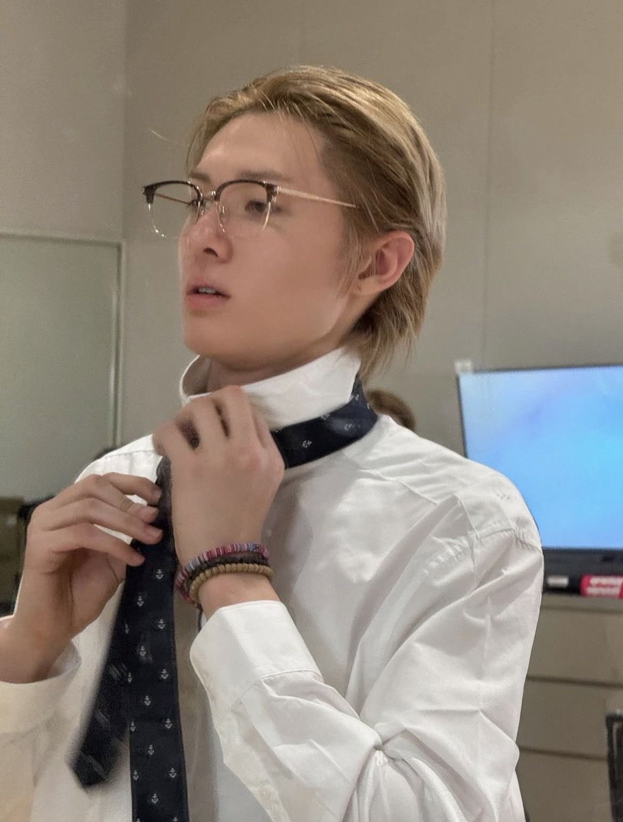 smfrzmzm99's tweet photo. 굉장하군,,,흠,, https://t.co/egqXsGQcnu