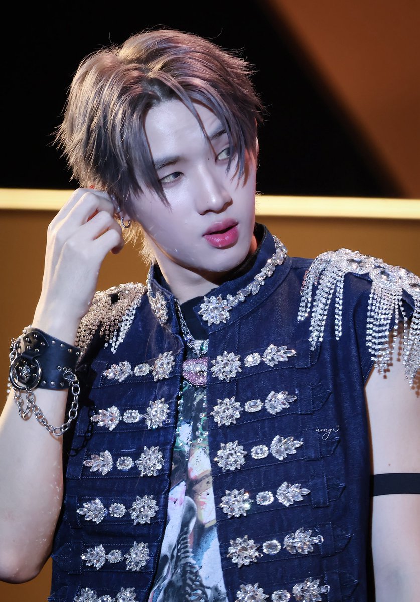nn_jjanya's tweet photo. [ 26072026 ] ทำหน้าเบื่อเพื่อนนิ 

       LYKN AT MONSTER 2026 

#MonsterMusicFestival2026xLYKN
#hongshihoshi #LYKN https://t.co/t3mWXT0uc9