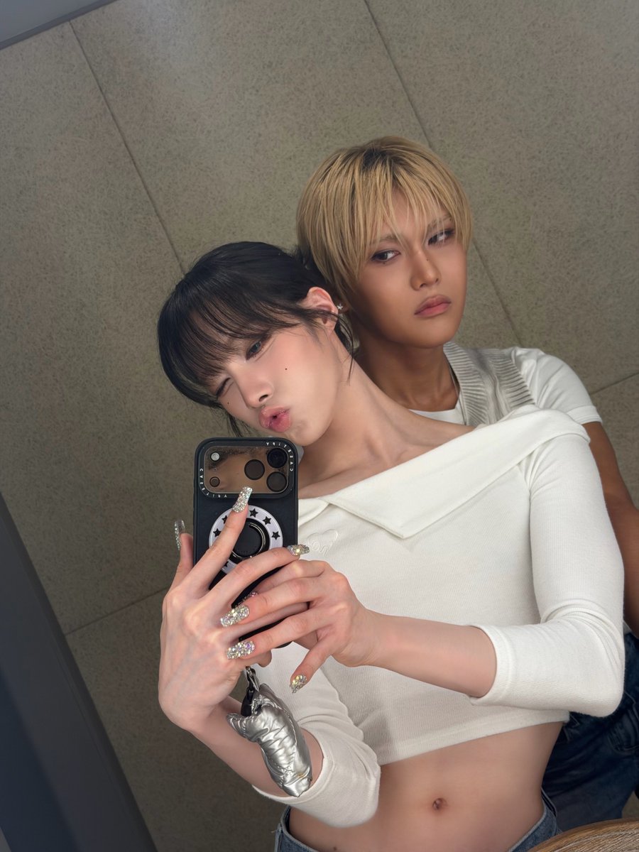 xlovglobal's tweet photo. 260727— rui b.stage update 📸

"To my most dependable younger sibling, Hyun,

Hyun!! Happy birthday~ 🎉

When I think back to before our debut, we were so different in terms of personality. But somehow, we've ended up being the members who get along the best. Whenever we go overseas, we always end up sharing a hotel room too. Even though you're the younger one, you always act like the older sibling and take such good care of me. Thank you so much!!

I know you like being on your own, but I'll always be by your side, so if you're having a hard time, please tell me, okay..? I'll be the dependable older sibling you can lean on. 😋

And please, tell yourself that you've done a good job too. Since our debut, you've been running nonstop until now. We're both such perfectionists. We always want everything to be perfect and keep pushing ourselves until the very end. But sometimes I think that if we let ourselves rest a little along the way, we'll be able to keep going together for much longer.

So what I'm trying to say is this: your health comes first.
Your health is the most important thing!! Got it? 🤭

Today was such a busy day, but make sure to tell yourself "Happy Birthday" too!!
Once again, happy birthday from the bottom of my heart. Let's stay happy together for a long, long time! 🫶💙
But darling!! Let's take a lot more pictures together.. 🤣"

#XLOV #엑스러
#RUI #루이