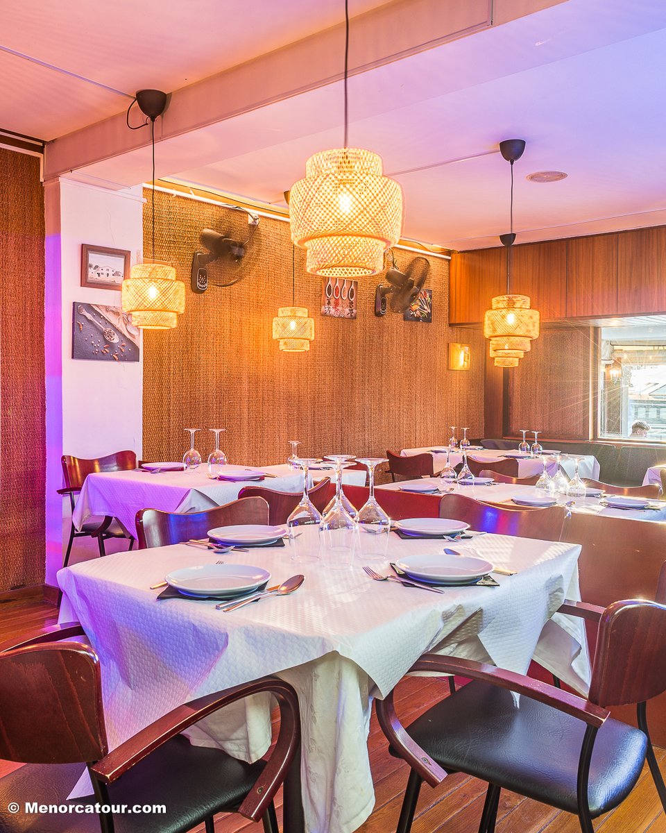 MENORCATOUR's tweet photo. The Cardamom Indian Restaurant : Mahón 🥘✨ (Colaboración)

📍 Moll de Llevant, 267 – Mahón, Menorca
📞 +34 871 504 602

🌐 https://t.co/bVFtIy5TLH

Más info: https://t.co/4e7pLwZ3hL

#CocinaIndia #Mahón #Menorca #ComidaIndia #Vegano #TheCardamomMenorca https://t.co/2gjzEgLn4w