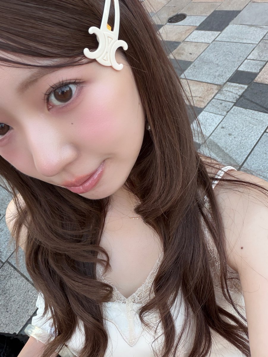 hinamaru1188's tweet photo. りのちゃん、1日お疲れ様でしたぁ☺️✨
今日は家族dayゆっく過ごせたかな…
お父さん、お母さん、いつも素敵な写真撮ってくれてありがとうございます😌💭
IKEA行った事無さすぎて、ミートボールとかあるんだね😅💦

現劇場最後の日、りのちゃんとの思い出たくさんあるから寂しいなぁ…🥺
#りのりのりー https://t.co/WEmDbu0S0d