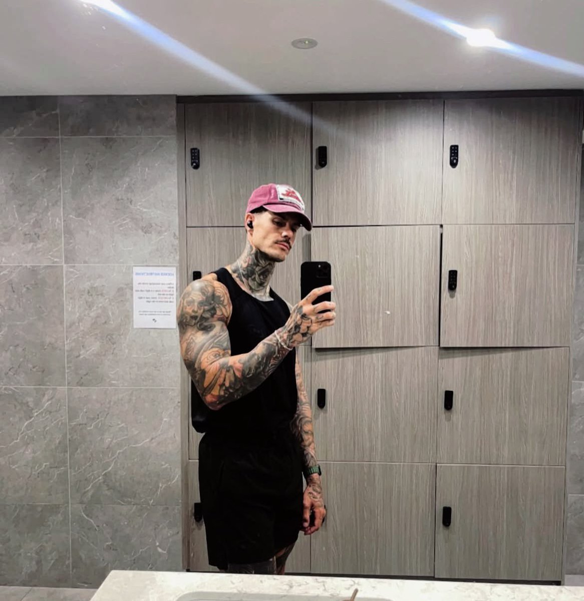 𝐄𝗇𝗓𝗈 tweet media