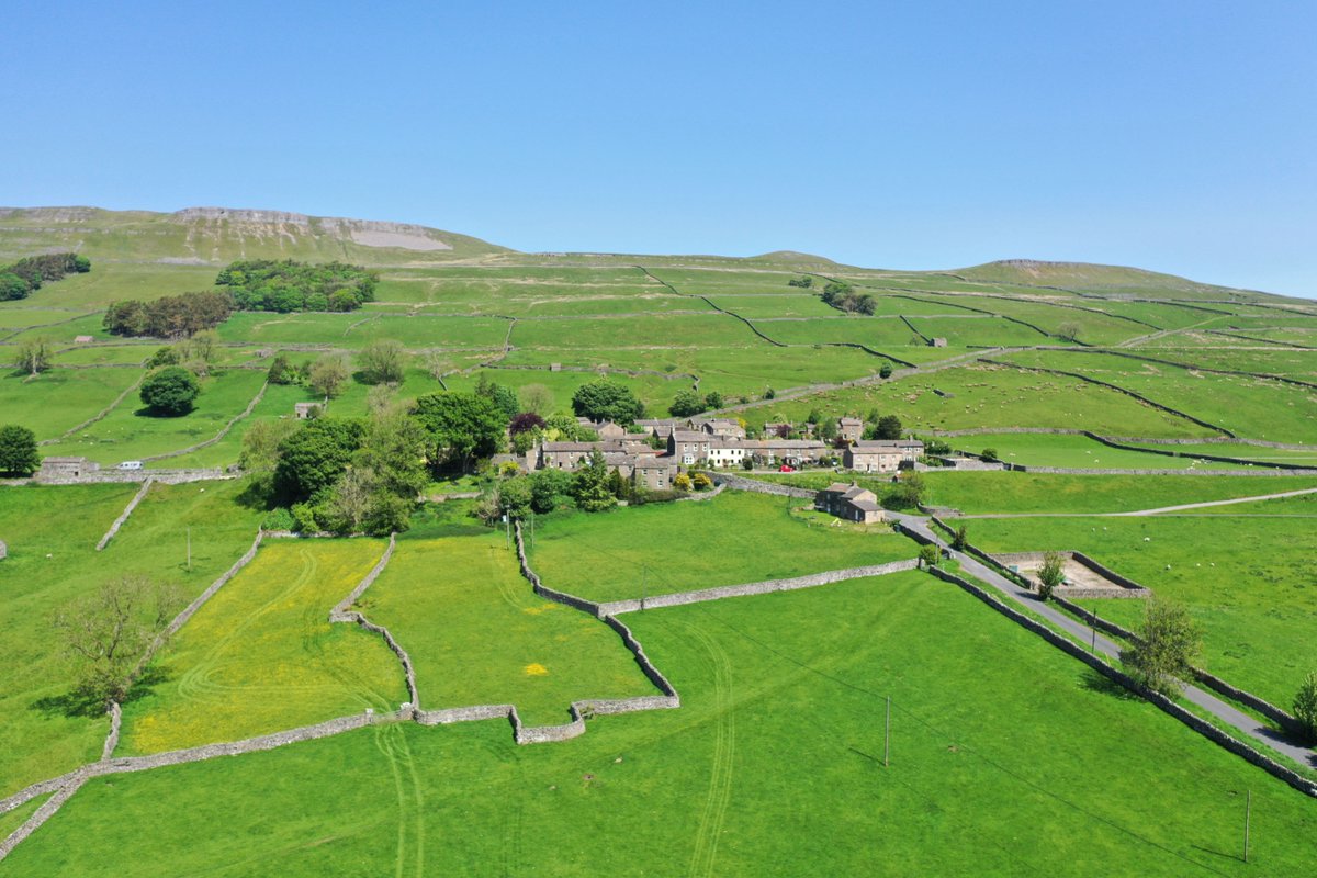 yorkshire_dales's tweet photo. 📢 We're hiring

We're seeking an experienced Planning Officer to manage a diverse caseload, negotiate positive planning outcomes and support thriving rural communities. 

https://t.co/2mcebkDaGF

#NationalParkJobs #YorkshireDales #Planning https://t.co/UodOAeUUbw