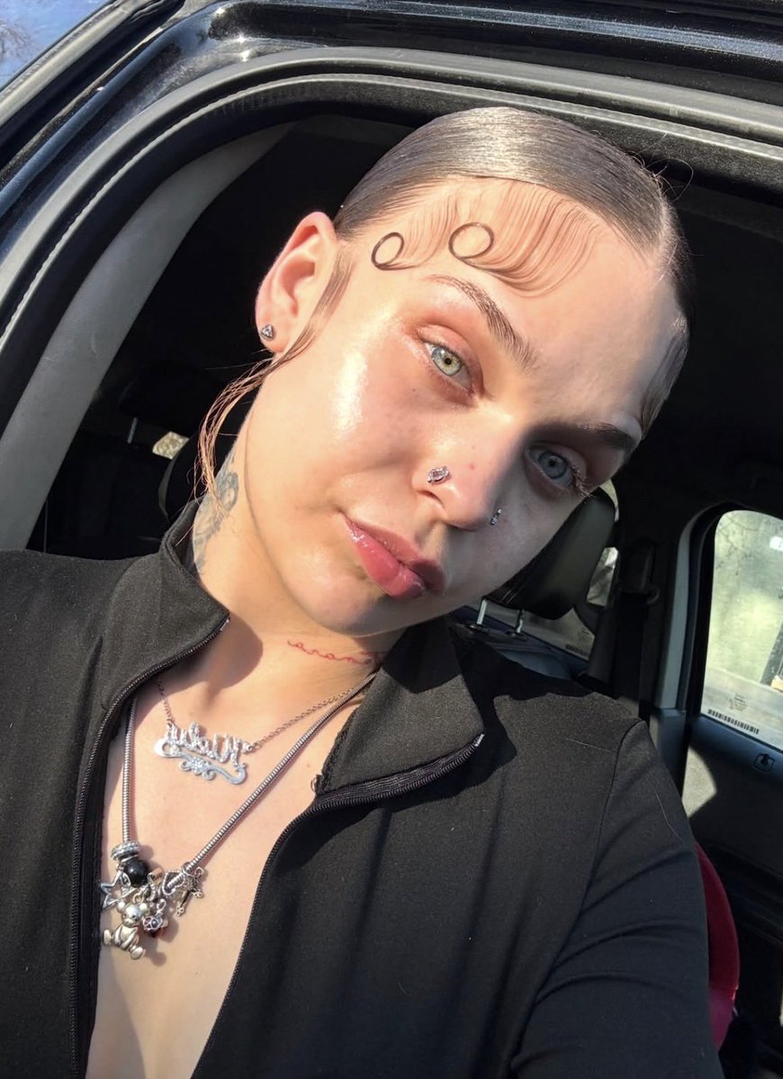 Jeydafindomm's tweet photo. I tap, you flinch your little size makes my control effortless.  🤍🤍🐼🐼✨✨

#sph #sissy #cbt #paypig #facetime #beta #sexting #Findom #drain https://t.co/nvCTLun3vm