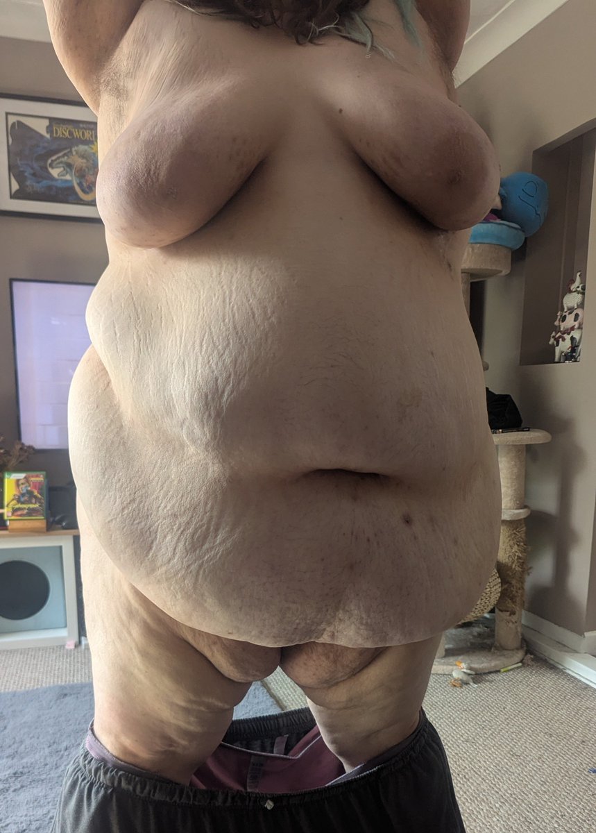 LiliaisDirty's tweet photo. Where are my big belly lovers at?

DMs open

Tributes welcome

#BBW #SSBBW #BigBelly #FatGirl #SellingContent #Findom https://t.co/l3xc7jvZsj