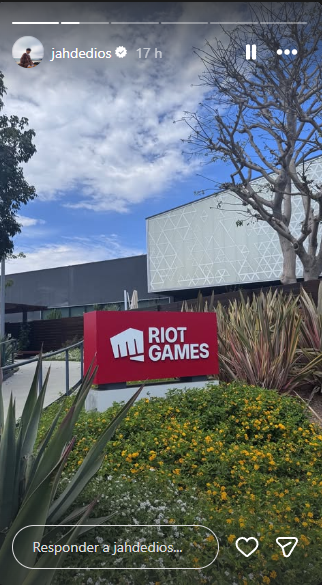 JumaraloHexCore's tweet photo. Justin De Dios, a member of the Filipino boy band SB19, posted instagram story of himself visiting the Riot Games offices. https://t.co/A6clJEBnuA
