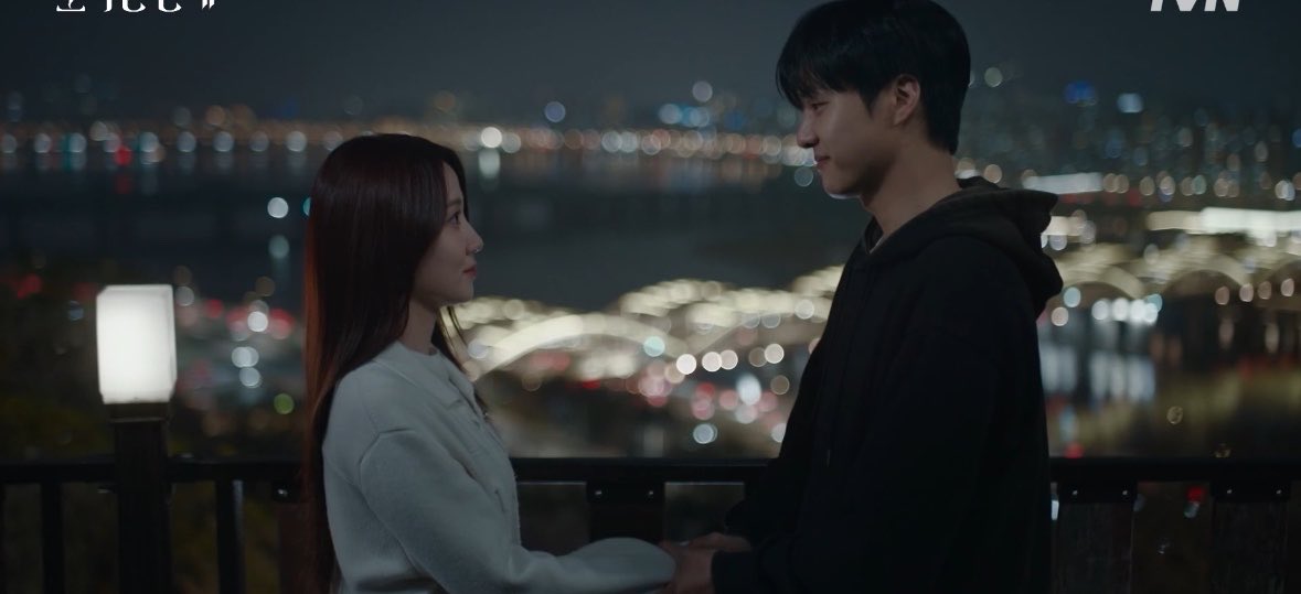 dnsualxee's tweet photo. if “i am in the trenches with you. ill walk through the fire with you” was a person it would be ma kanguk. man is going through it.. haunted by ghosts too lmaoo

#SpookyInLove #오싹한연애 https://t.co/KsgswnTUjo