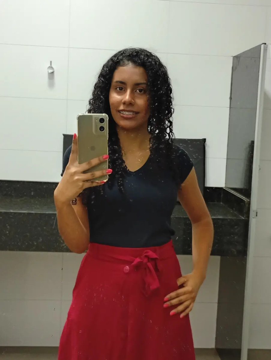 licevi__'s tweet photo. Ele continua aqui. ❤️🌹
.

.
#dump #viral #meninacristã #fyp #cristã https://t.co/btYQUAiwx1