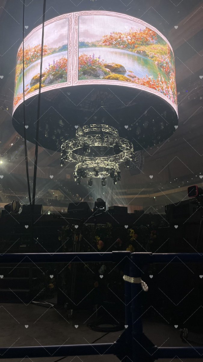 sotawan_8's tweet photo. 柵何回か飛び越えそうになるくらいにはキャパオーバーだった(っ˃̣̣̥ 𖥦 ˂̣̣̣̣̣̣ ⊂)🩵颯太くんのおかげで始まって早々口角宇宙だったし終始ニヤけ止まらなかったｉωｉ💘🌟 #中島颯太 #FANTASTICS #SF_FNT https://t.co/phMevmMiIe