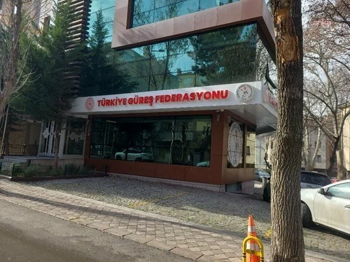 gazetekalem's tweet photo. Türkiye Güreş Federasyonu’ndan Hamza Yerlikaya ile ilgili soruşturma https://t.co/8K4RxM94P1 #Federasyon #hakem #Minder #Müsabaka #Olayla #soruşturma #Türkiye #SPOR https://t.co/3Ee4YpuosG