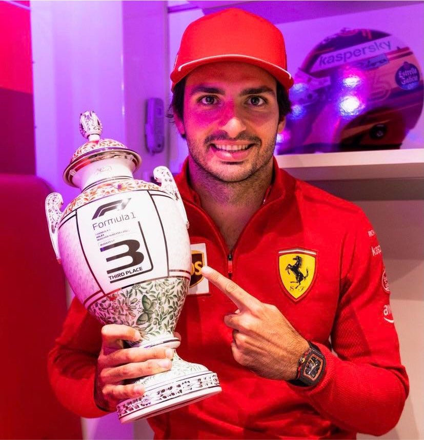 F1GuyDan's tweet photo. Carlos Sainz is still the last Ferrari driver with a podium in Hungary (2021) https://t.co/RUwvdy2WnJ